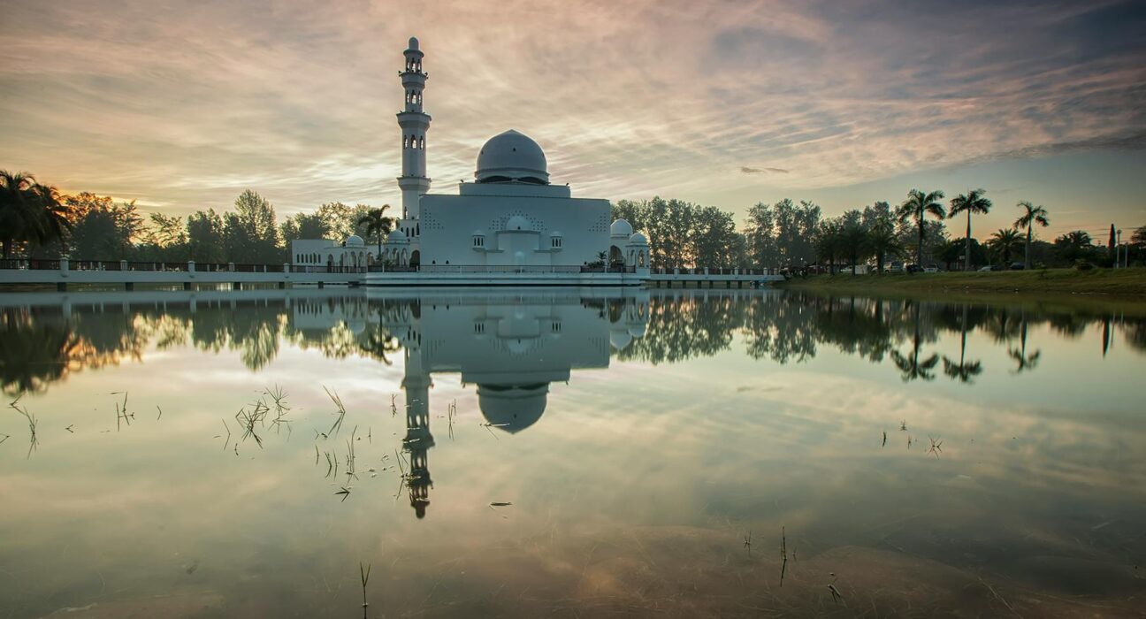 ইসলামিক শিক্ষা