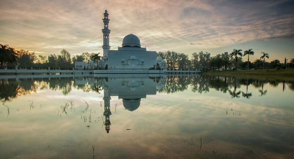 ইসলামিক শিক্ষা
